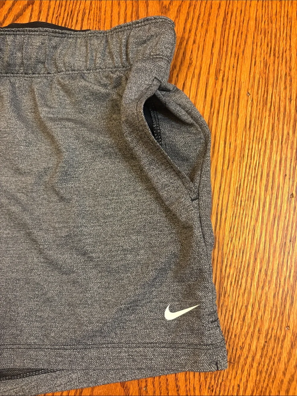Nike Dri-Fit Women’s Black Training Shorts Size Medium - Picture 2 of 7